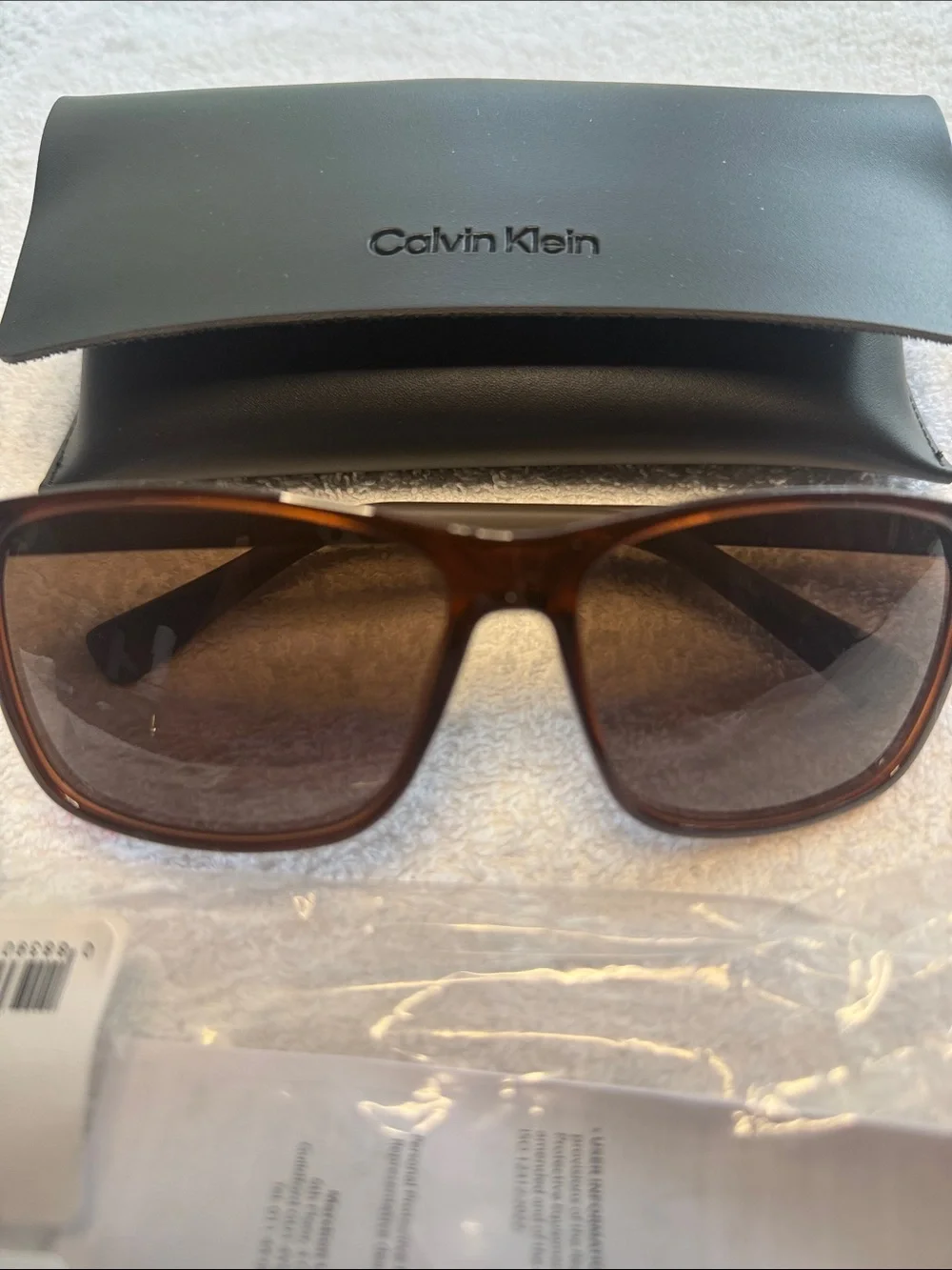 NWT Calvin Klein CK19568S  Crystal Brown Sunglasses with Case